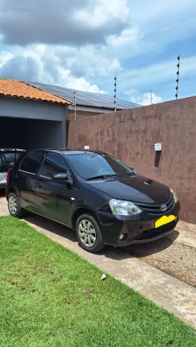 Toyota Etios X 1.3 Flex 16V 5P Mec. 2015