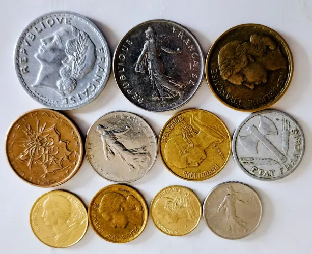 11 moedas da França