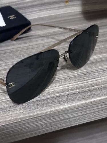 Óculos de sol piloto Chanel