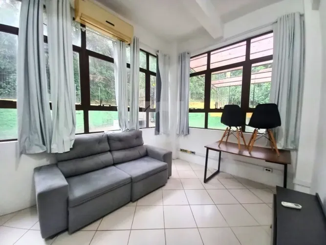 Apartamento com 1 dormitório para alugar, 60 m² por R$ 1.445,00/mês - Cristo Rei - São Leo