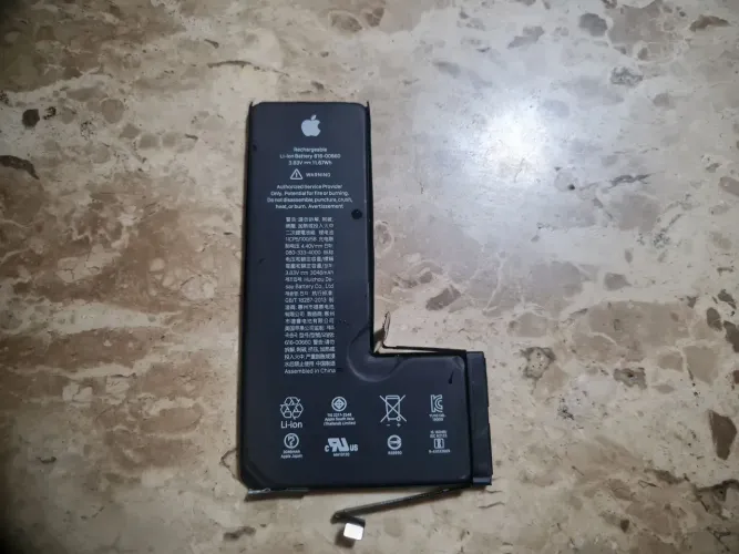 Bateria Original iPhone 11 Pro 72% de Saúde - Apple