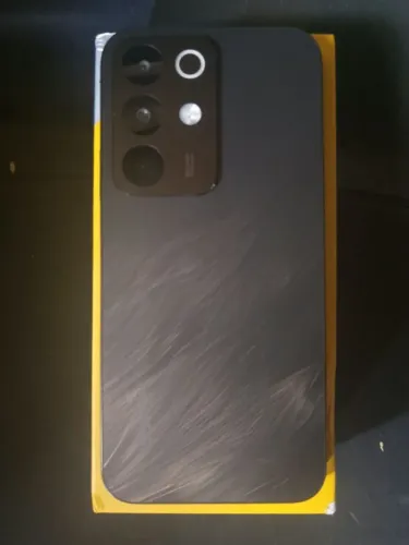 Realme C85