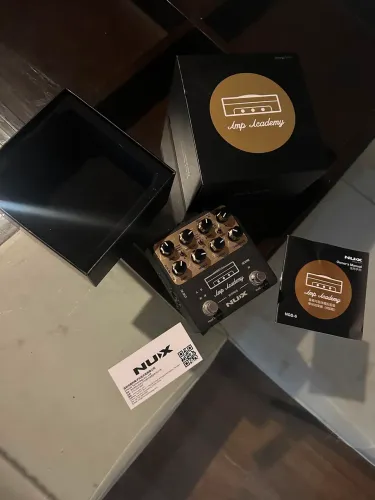 Pedal Nux Amp Academy