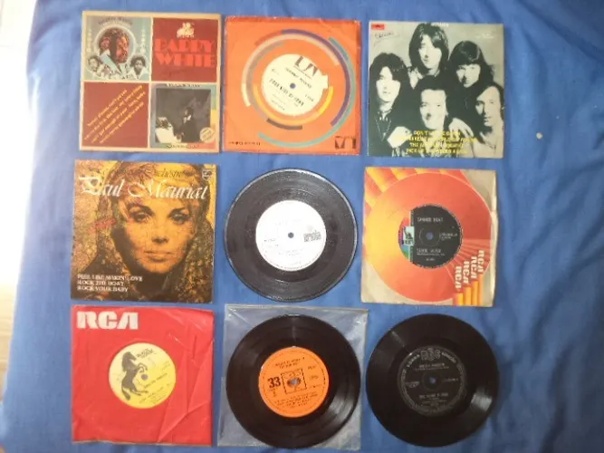 Lote com 9 Vinil  Compacto genero Internacional