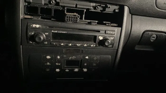 Radio  audi a3 original 2003