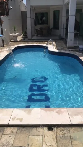 Limpeza e manutenção de piscina