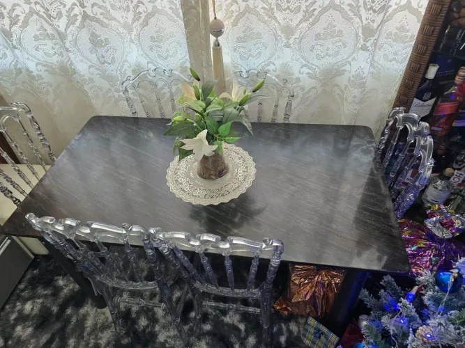 Mesa de Jantar em granito 6 lugares leia o anúncio 