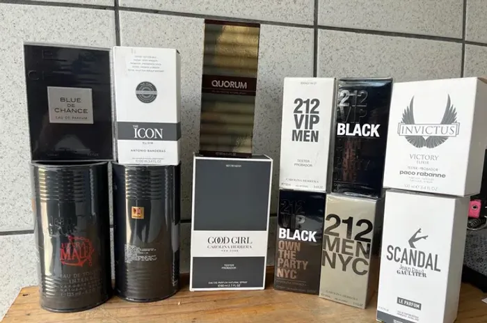 Perfumes originais importados na embalagem teste e embalagem de loja