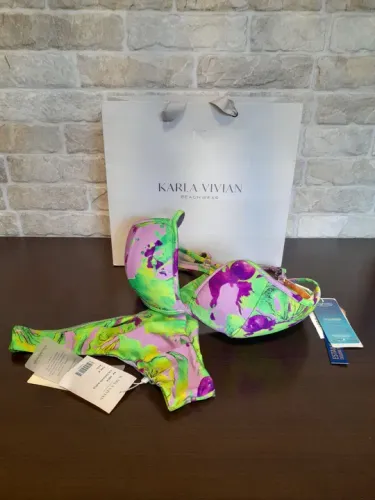Biquíni Karla Vivian Açaí Tam. M (Novo)