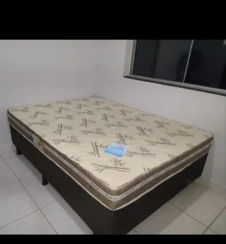 Cama casal com colchão d33 semi ortopédico