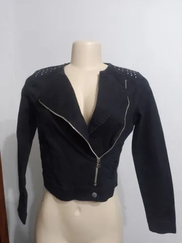 Jaqueta preta com detalhes - tamanho 38
