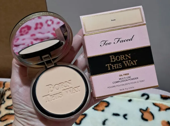 base em pó too faced born this way multi-use oil free original !