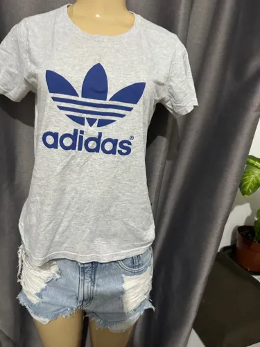 Camiseta Adidas Original Cinza com Logo Azul