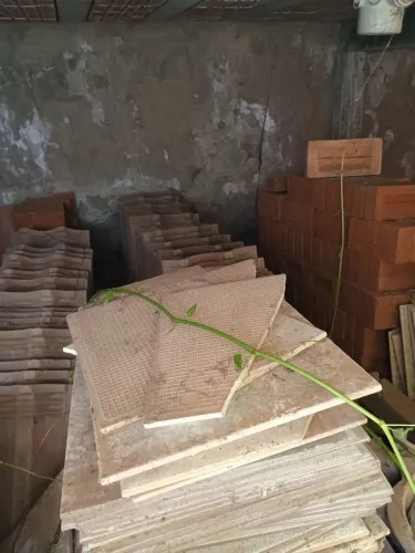 Tijolos e Telhas