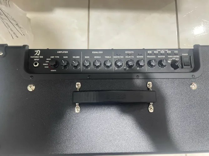 BOSS Katana 1 - 100 W