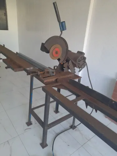 Vendo uma Policorte de Bancada