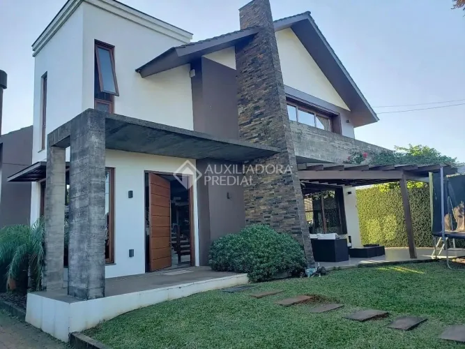 Casa 3 suites de alto padrão em Canabarro, Teutônia/RS