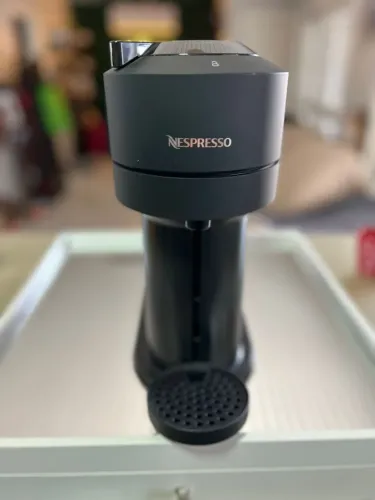 Cafeteira Vertuo Next GCV1 automática dark chrome + Bandeja Porta Cápsulas Grande 