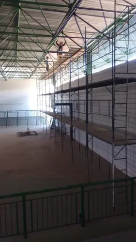 Locação de balancim, montagem e desmontagem de andaimes e mini grua 