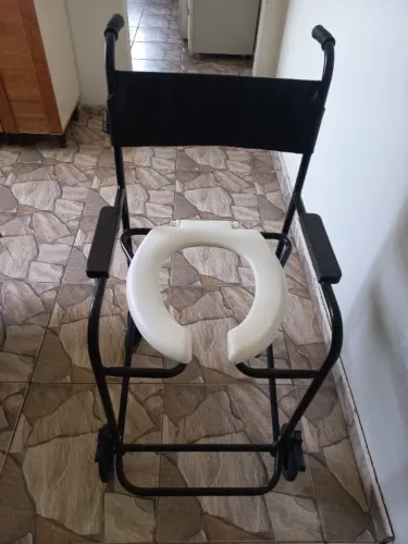 Cadeira de roda e de banho