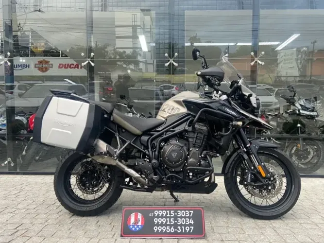 TRIUMPH TIGER 1200 DESERT EDITION