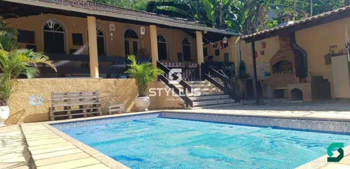 Taquara | Casa 4 quartos, sendo 1 suite