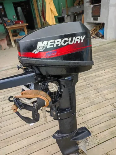 Motor de popa 8 HP Rabeta Longa 2006