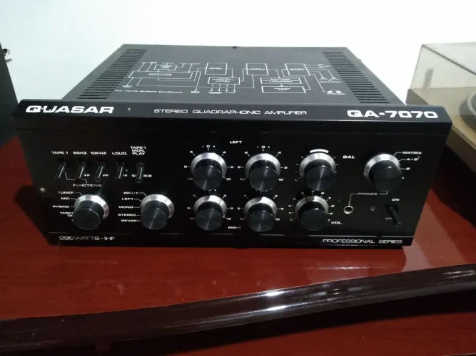AMPLIFICADOR  QUASAR QA-7070