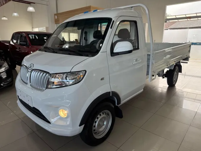 Shineray Tlux 1.6 Gasolina Manual