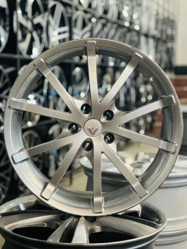 Rodas 18 Vaska VK248