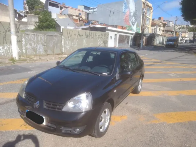 Renault Clio Sed. Privilège Hi-flex 1.6 16V 4P 2009