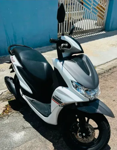 Yamaha Fluo 2024