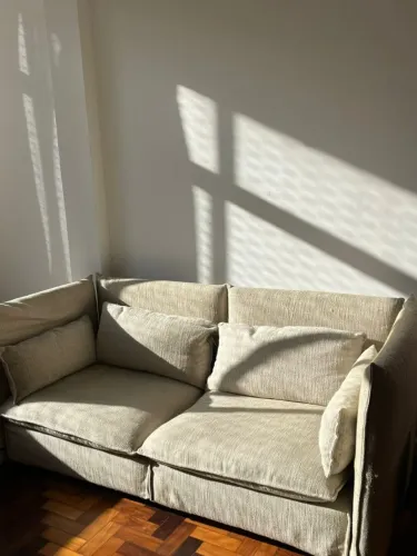 Sofá Vitra - 2 1/2 Lugares - Perfeito estado