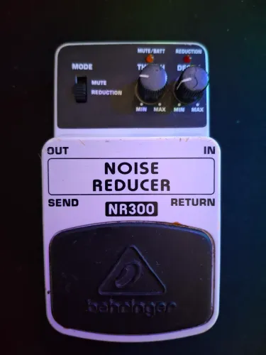 Noise Reducer Behringer NR300