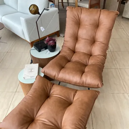 Poltrona Costela Couro