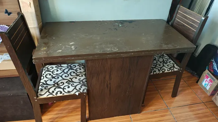 Mesa quadrada para 8 lugares madeira 