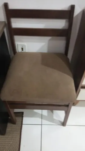 Cadeira 100% itaúba com assento almofadado