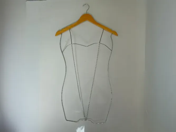 Cabides Silhueta Collant Madeira Marfim
