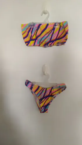 Biquíni asa delta tomara que caia estampado 