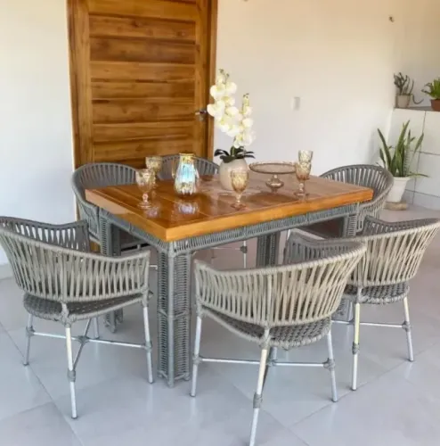 MESA ITÁLIA EM MADEIRA TEKA