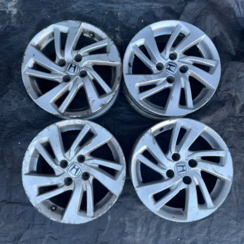 Roda aro 15 Honda Fit City original