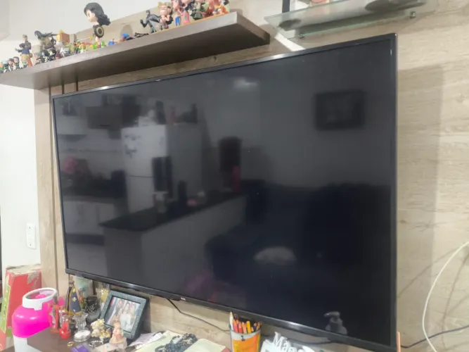 TV TCL 50p Tela Com problema 