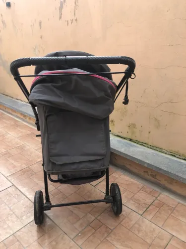 Carrinho de bebê galzerano ótimo estado 