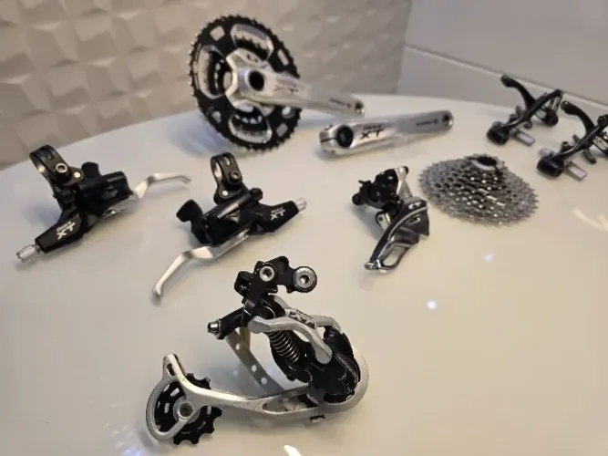 Grupo completo Shimano Deore XT M-770 (semi-novo, perfeito)