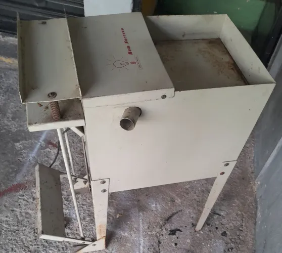 Maquina Acabamento Chinelo 110v Marca Bom Sucesso