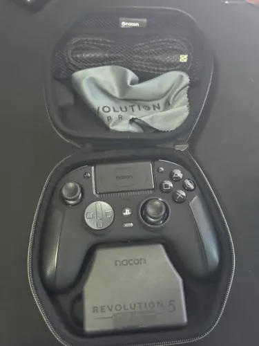 Controle PS5 Nacon Revolution 5 PRO NOVO (Preto)