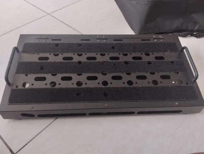 Pedalboard com Case Amora