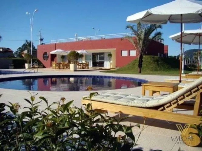 Casa à venda em condomínio fechado ? conforto, lazer e segurança no norte de Florianópolis