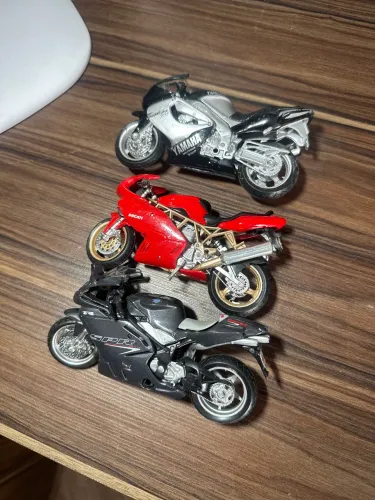 Motos miniatura