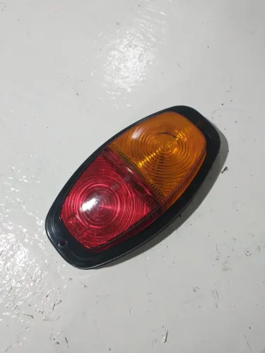 Lanterna traseira para carretinha 